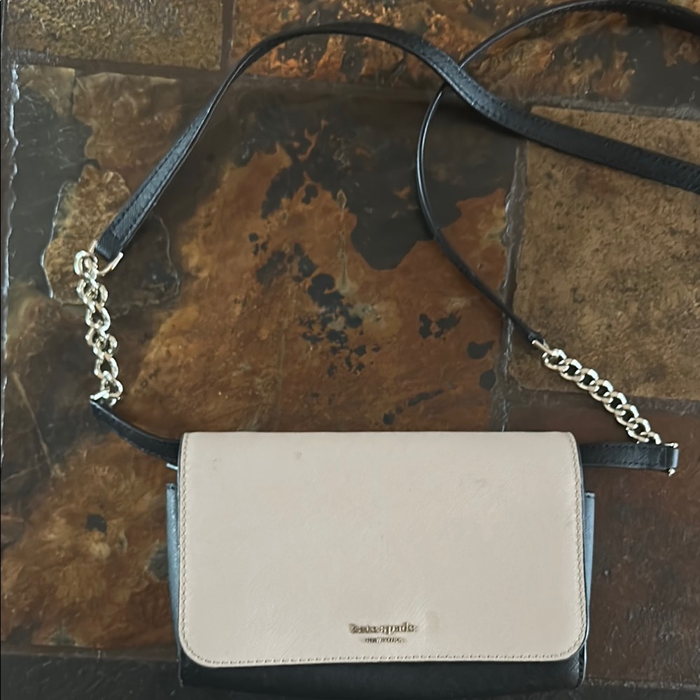Kate Spade Black and Pale Pink Crossbody Bag with Chain/Leather Strap